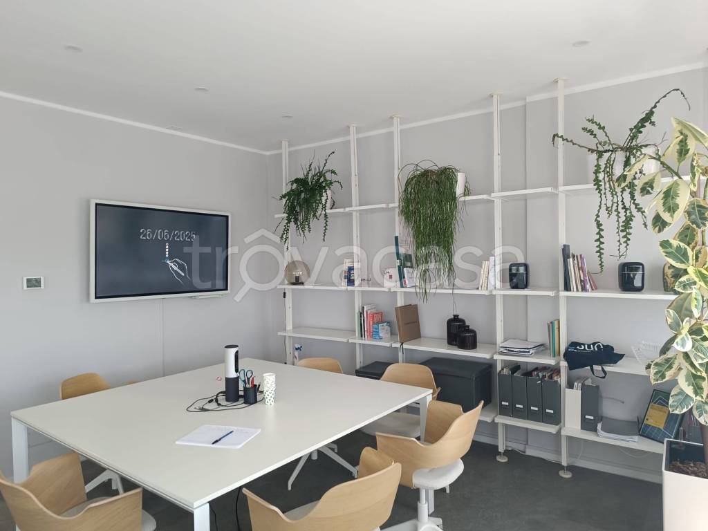 ufficio in vendita ad Arezzo in zona Pescaiola