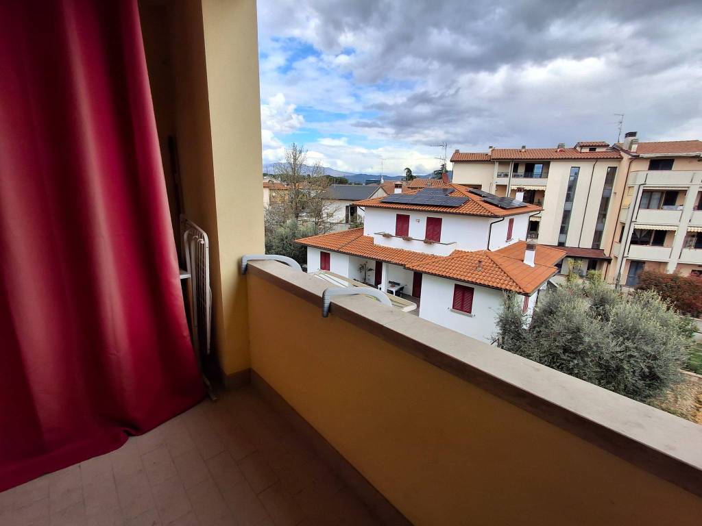 appartamento in vendita ad Arezzo in zona Pescaiola