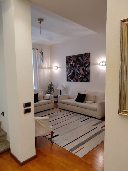 casa indipendente in vendita ad Arezzo in zona Centro Città