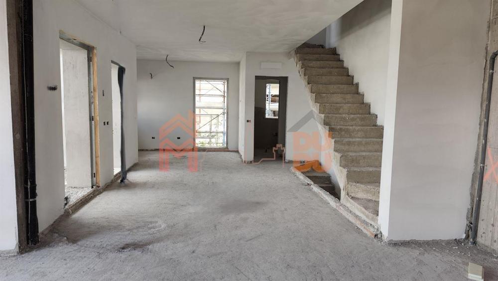 casa indipendente in vendita ad Arezzo