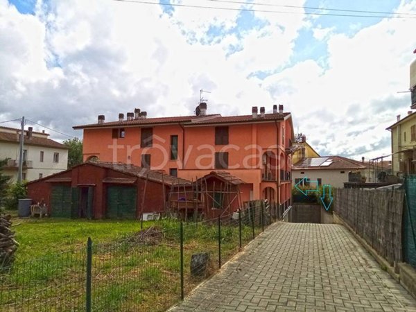 appartamento in vendita ad Arezzo in zona Olmo