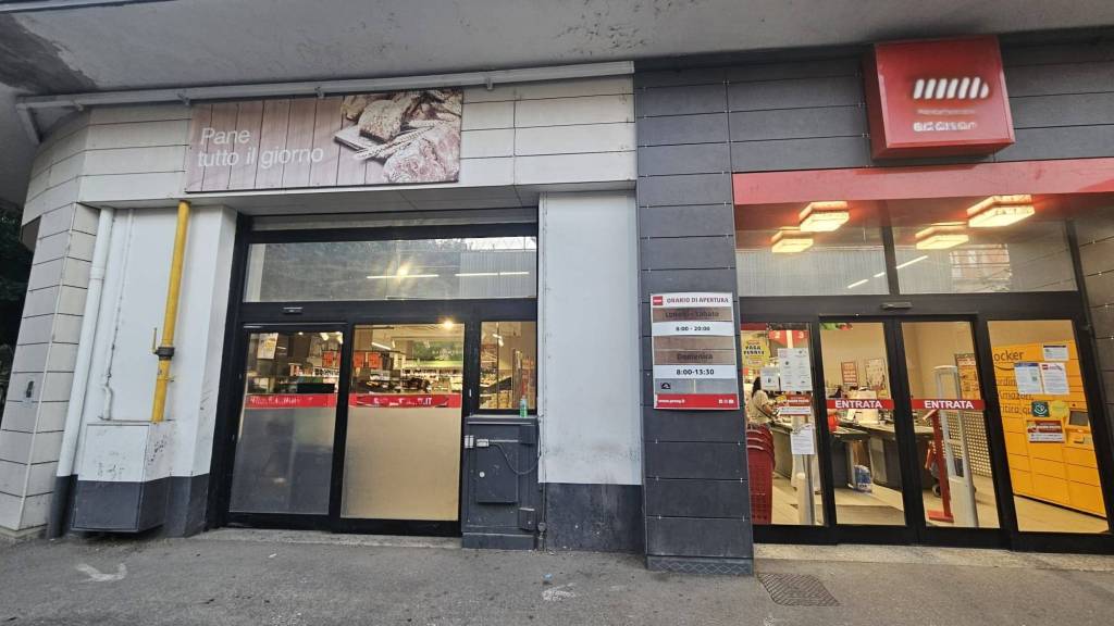 locale commerciale in vendita ad Arezzo in zona Giotto/XXV Aprile