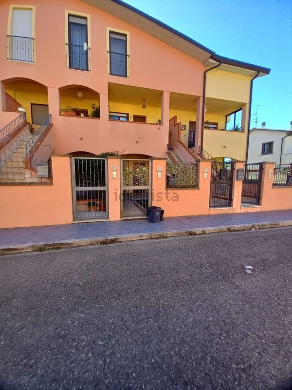 appartamento in vendita ad Arezzo in zona Pescaiola