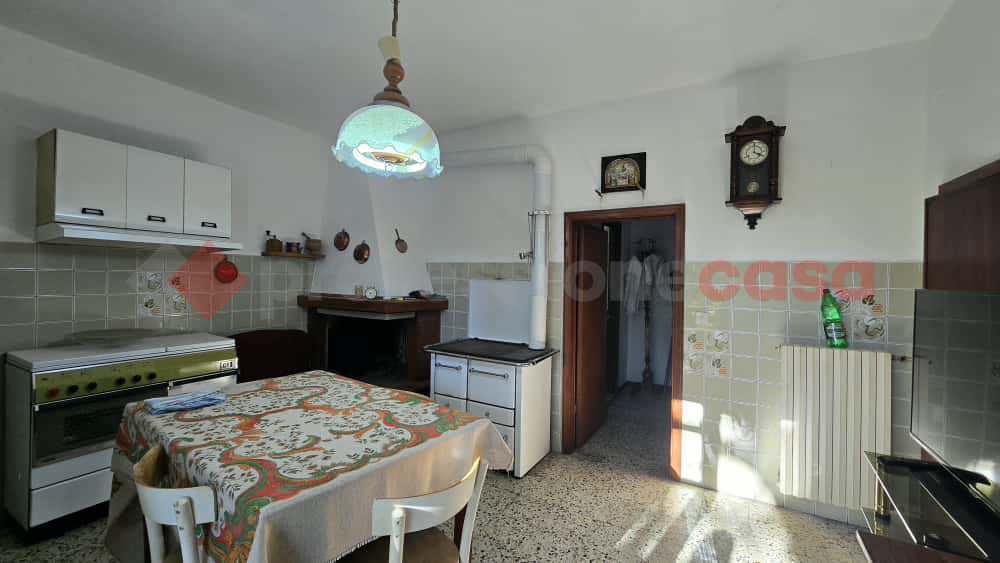appartamento in vendita ad Arezzo in zona Rigutino