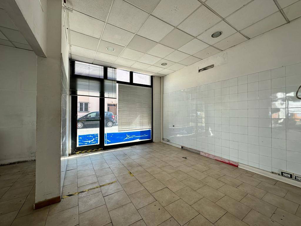 negozio in vendita ad Arezzo in zona Fiorentina