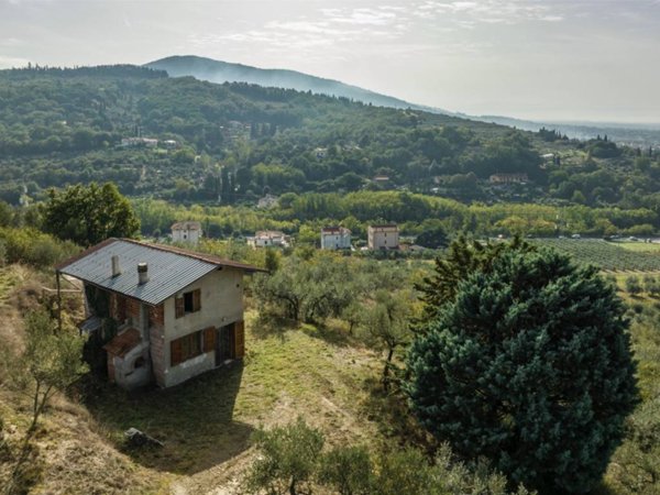 terreno agricolo in vendita ad Arezzo in zona Agazzi