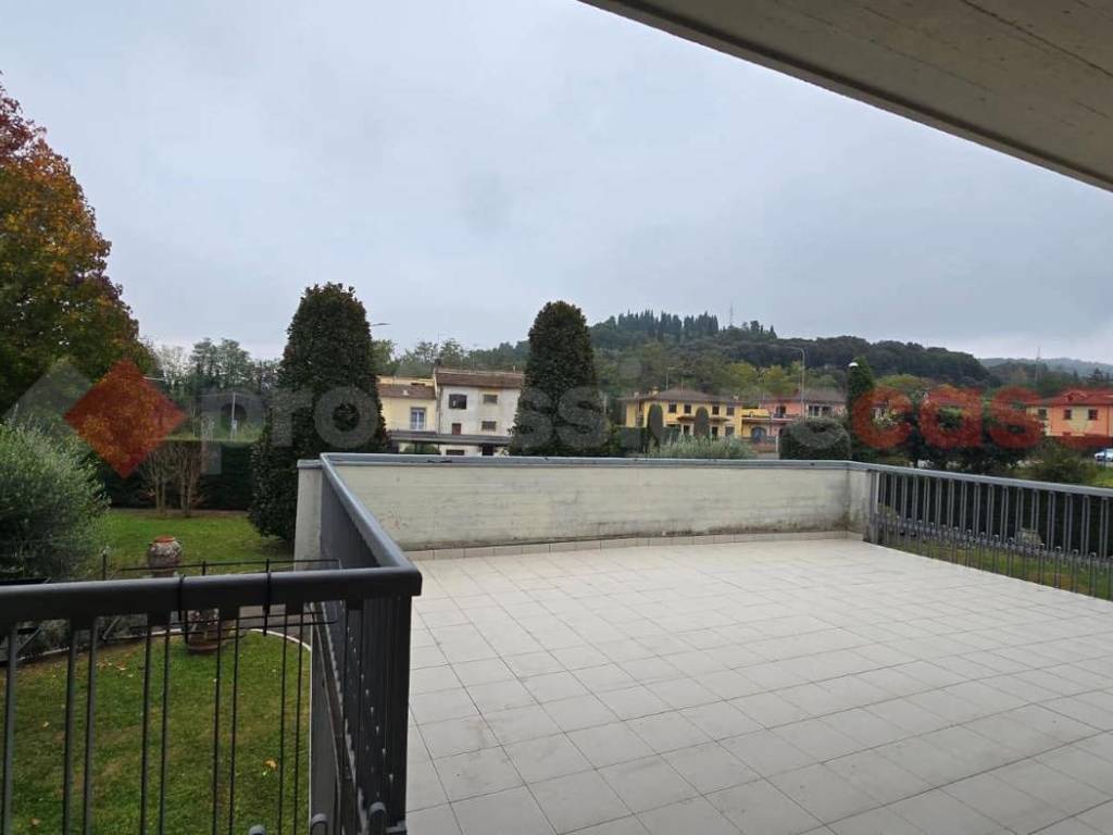 appartamento in vendita ad Arezzo in zona Santa Firmina