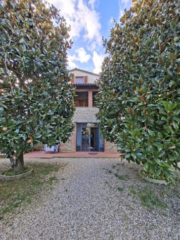 casa semindipendente in vendita ad Arezzo in zona Pratantico-Indicatore