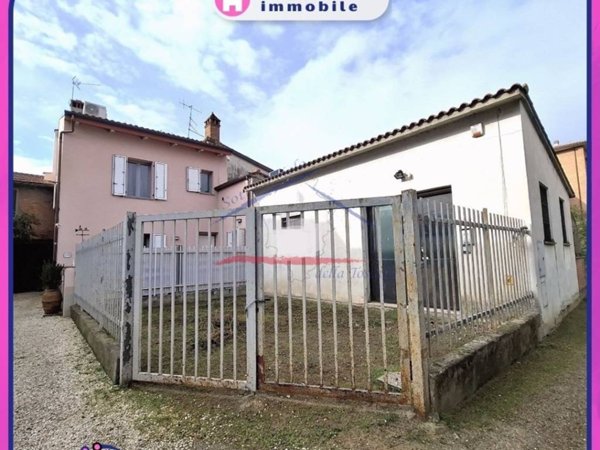 appartamento in vendita ad Arezzo in zona Santa Firmina