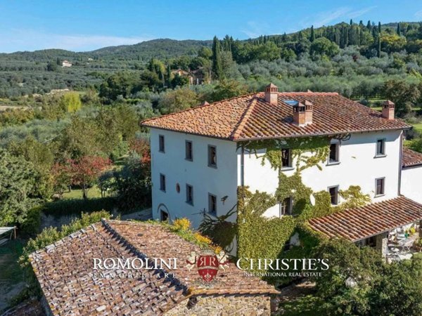 casa indipendente in vendita ad Arezzo in zona Centro Città