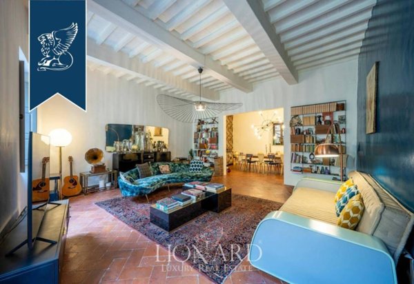 casa indipendente in vendita ad Arezzo in zona Centro Città