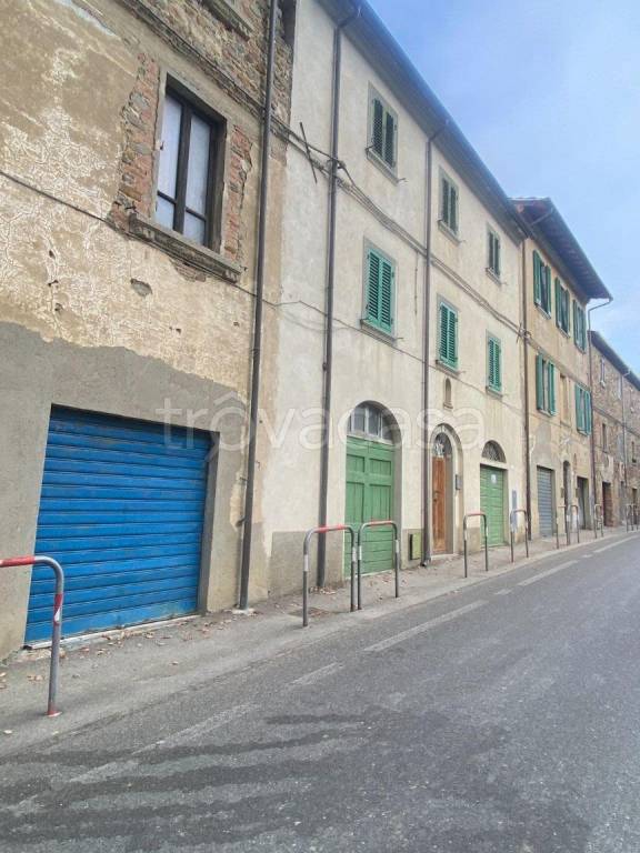 appartamento in vendita ad Arezzo in zona Quarata