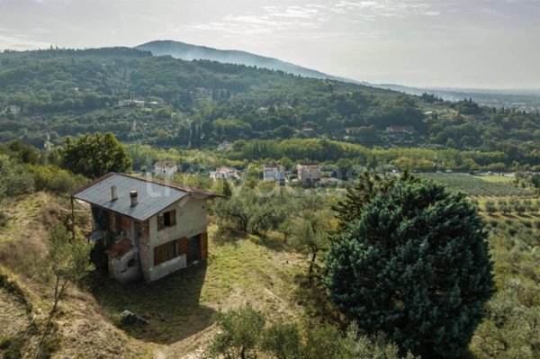 terreno agricolo in vendita ad Arezzo in zona Agazzi