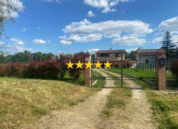 casa indipendente in vendita ad Arezzo in zona Rigutino