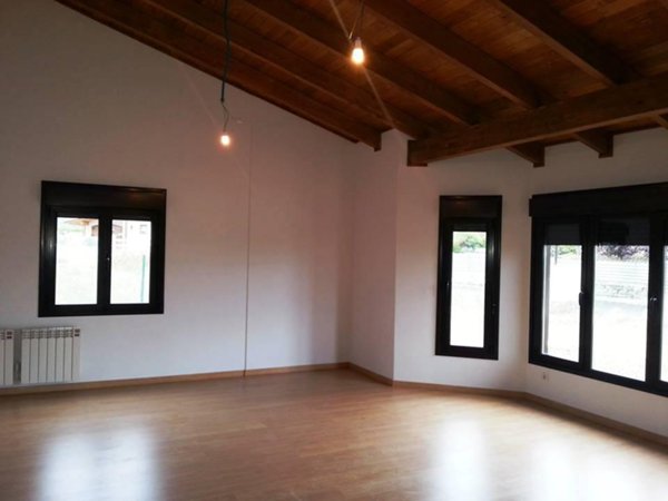 casa indipendente in vendita ad Arezzo in zona Agazzi