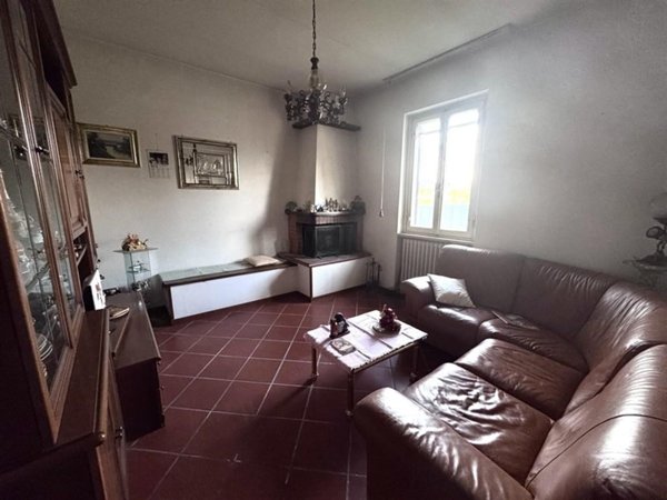 casa indipendente in vendita ad Arezzo in zona San Leo