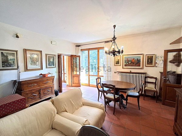 casa indipendente in vendita ad Arezzo in zona Rigutino