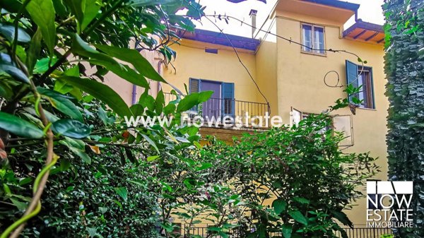 casa indipendente in vendita ad Arezzo in zona Centro Città