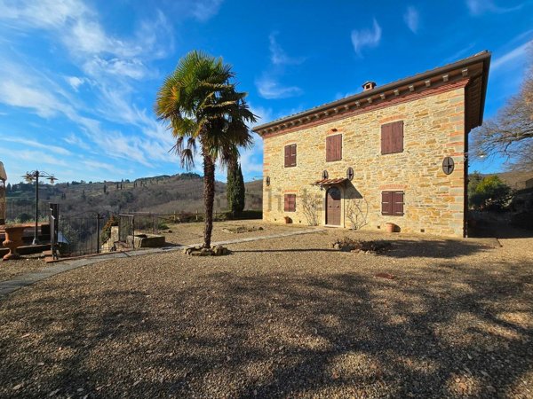 casa indipendente in vendita ad Arezzo in zona Chiassa-Tregozzano