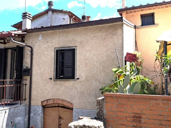 appartamento in vendita ad Arezzo in zona Santa Firmina