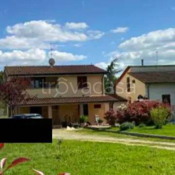 appartamento in vendita ad Arezzo in zona Rigutino