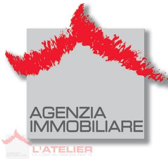 casa indipendente in vendita ad Arezzo in zona Fiorentina