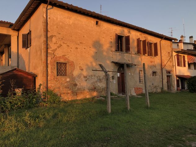 casa indipendente in vendita ad Arezzo