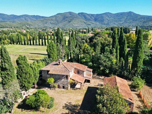 casa indipendente in vendita ad Arezzo in zona Centro Città