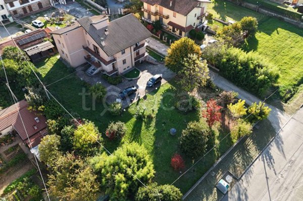 casa indipendente in vendita ad Arezzo in zona Frassineto