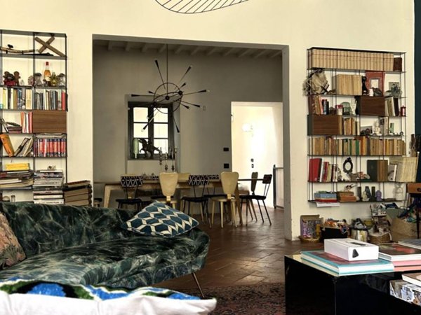 casa indipendente in vendita ad Arezzo in zona Centro Città