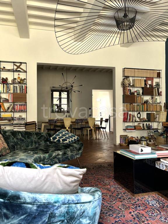 casa indipendente in vendita ad Arezzo in zona Centro Città