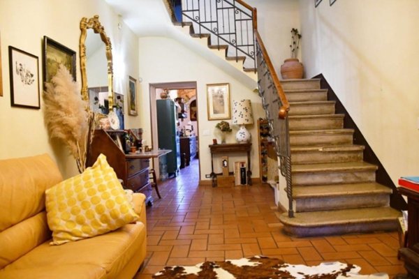 casa indipendente in vendita ad Arezzo in zona Centro Città