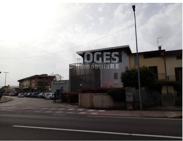 appartamento in vendita ad Arezzo in zona Pescaiola