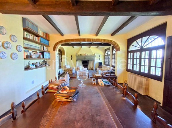 casa indipendente in vendita ad Arezzo in zona Agazzi