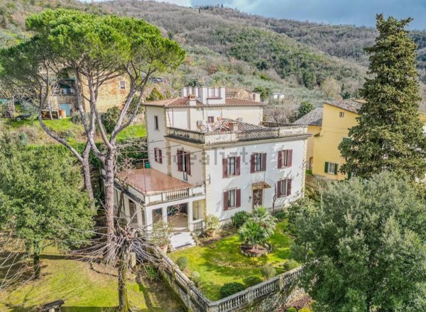 casa indipendente in vendita ad Arezzo in zona Santa Firmina
