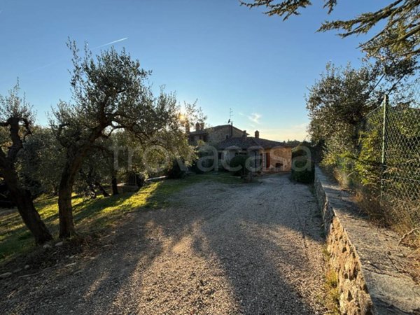 casa indipendente in vendita ad Arezzo in zona Pratantico-Indicatore