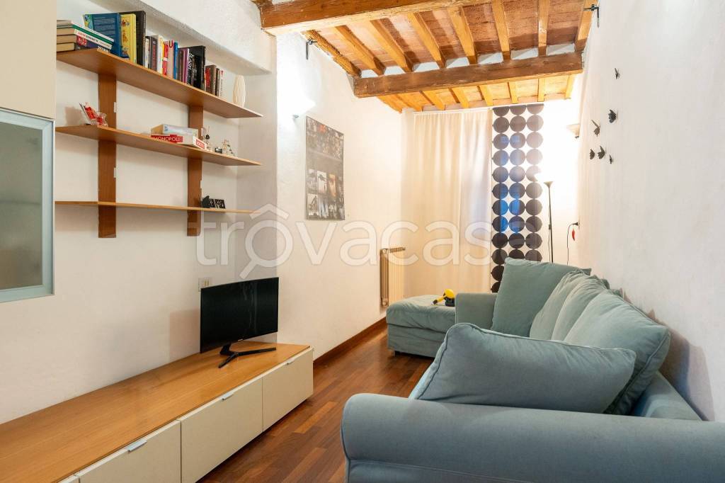 casa indipendente in vendita ad Arezzo