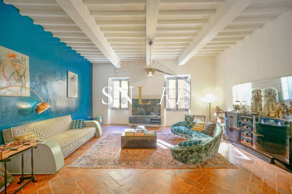 casa indipendente in vendita ad Arezzo in zona Centro Città