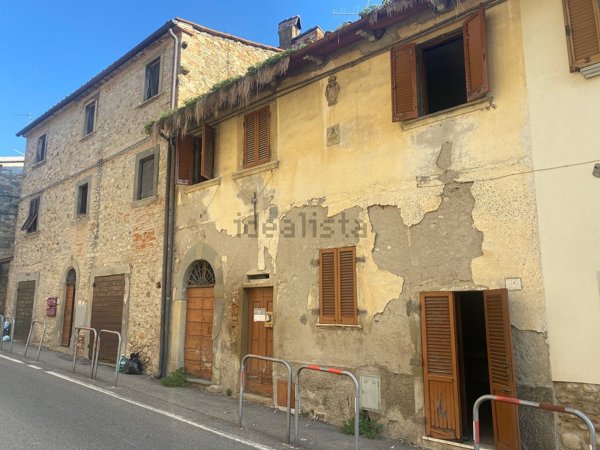appartamento in vendita ad Arezzo in zona Quarata
