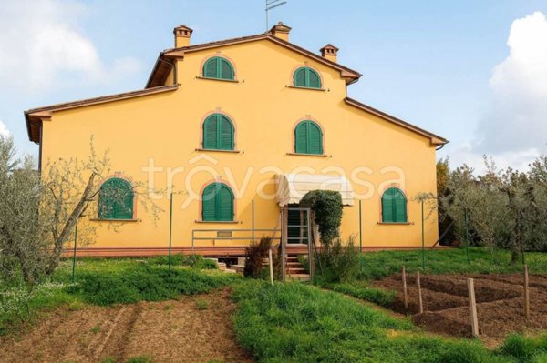 casa indipendente in vendita ad Arezzo in zona Rigutino