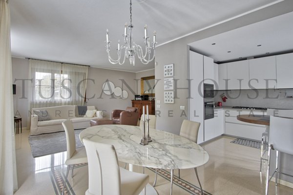 casa indipendente in vendita ad Arezzo in zona Agazzi