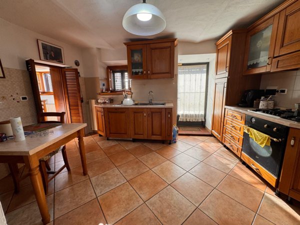 casa indipendente in vendita ad Arezzo