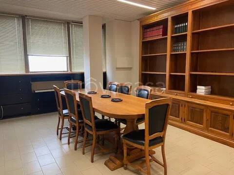 ufficio in vendita ad Arezzo in zona Giotto/XXV Aprile