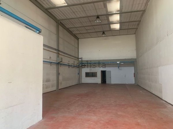 locale di sgombero in vendita ad Arezzo in zona Fiorentina