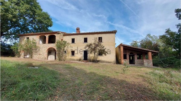 casale in vendita ad Arezzo in zona Ponte Buriano-Cincelli
