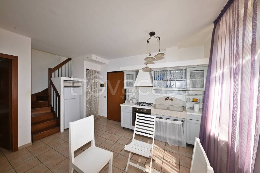 appartamento in vendita ad Arezzo in zona Quarata