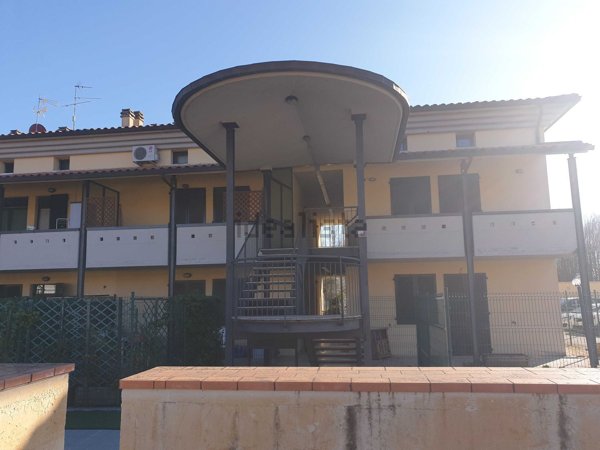 appartamento in vendita ad Arezzo in zona Quarata