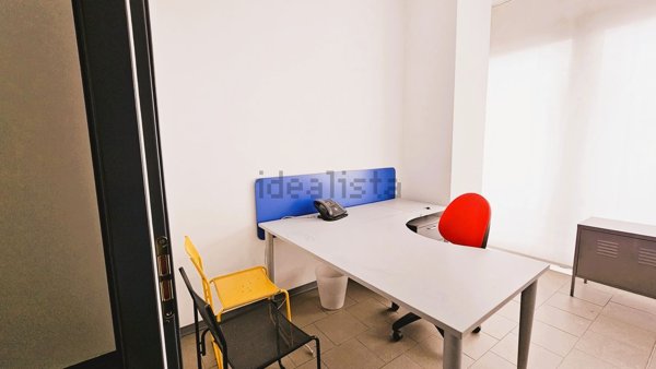 locale commerciale in vendita ad Arezzo in zona Fiorentina