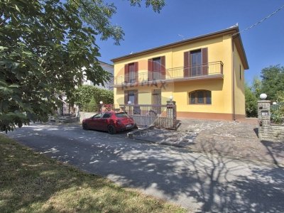 casa indipendente in vendita ad Arezzo in zona Centro Città