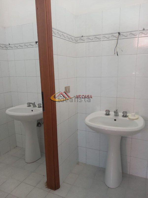 ufficio in vendita ad Arezzo in zona Pescaiola